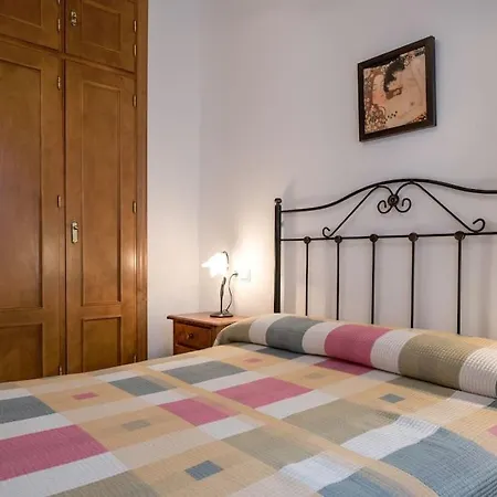 Aptº Almadraba 